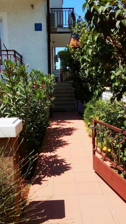 Apartmani Komunela Umag Exterior photo
